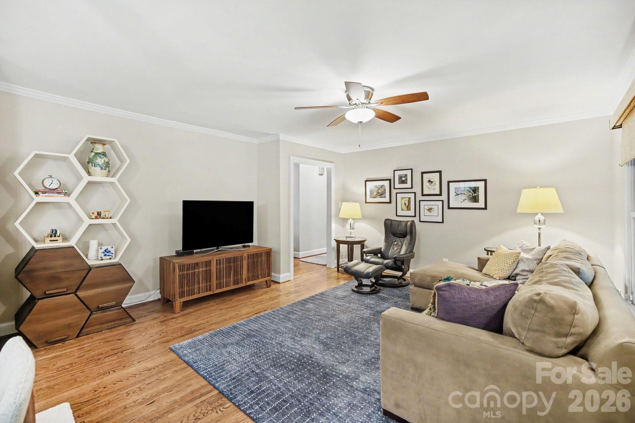 Single Family Residence at 118 Lutomma Circle, Charlotte, photo 14 of 39