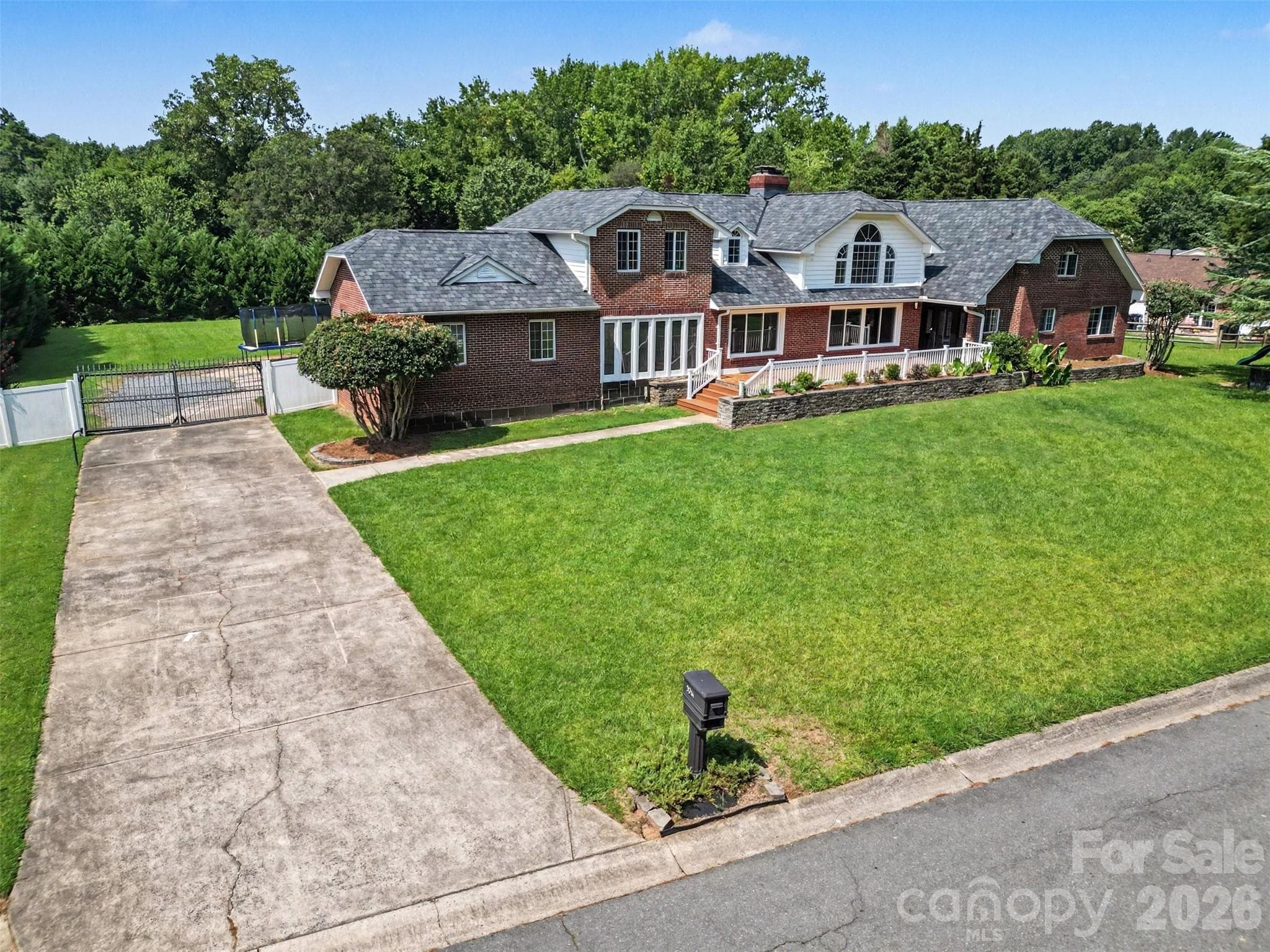 Single Family Residence at 5914 Hanna Court, Charlotte, photo 41 of 48