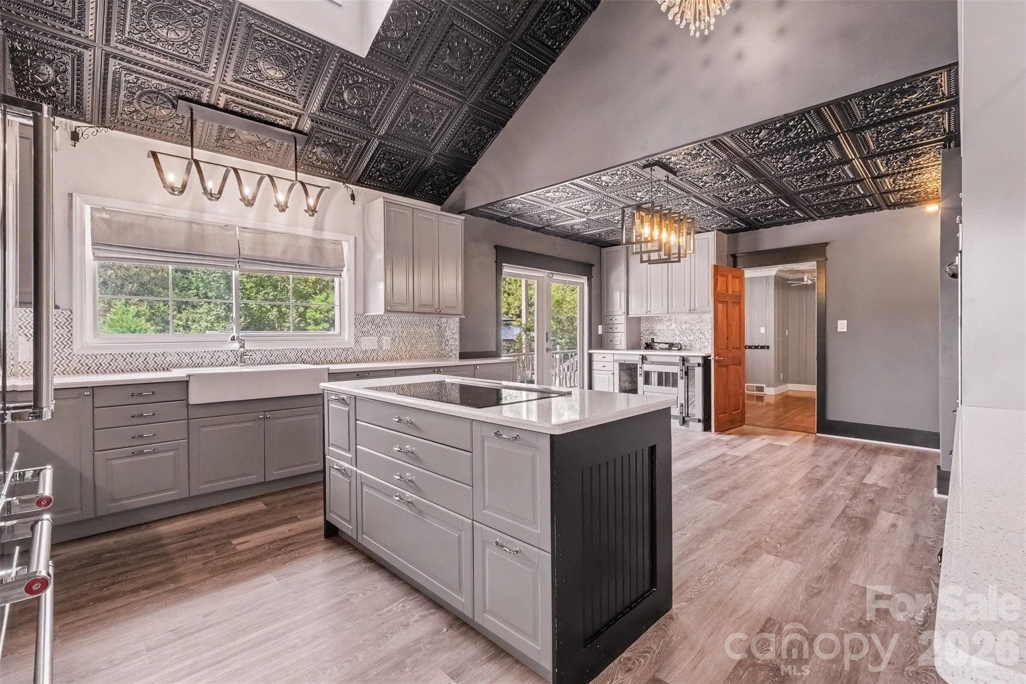 Single Family Residence at 5914 Hanna Court, Charlotte, photo 14 of 48