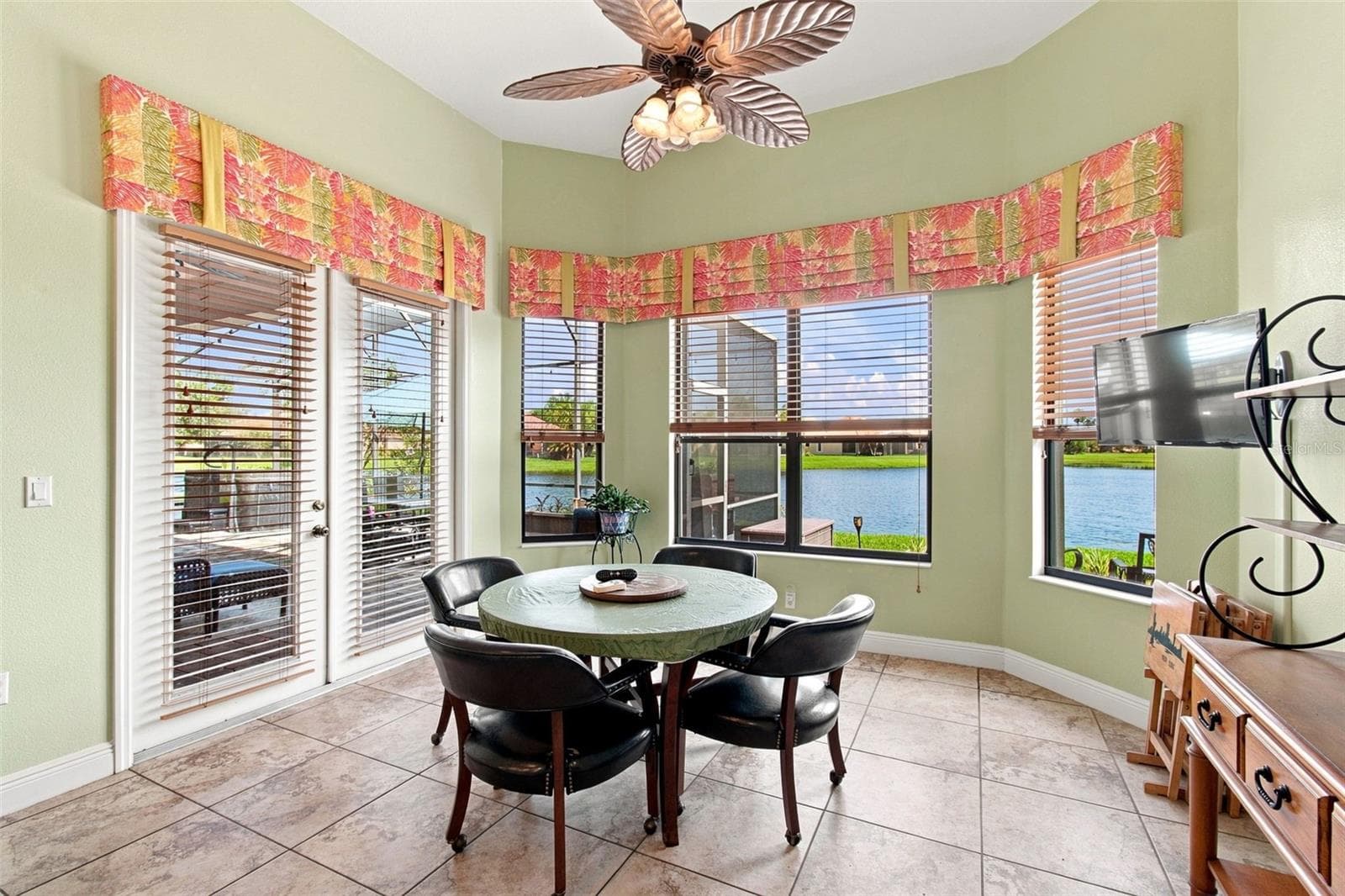 Breakfast nook with a view - 970 SAN RAPHAEL ST, POINCIANA