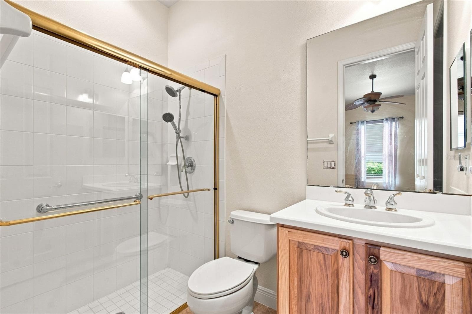 Bedroom #1 en-suite bathroom - 970 SAN RAPHAEL ST, POINCIANA