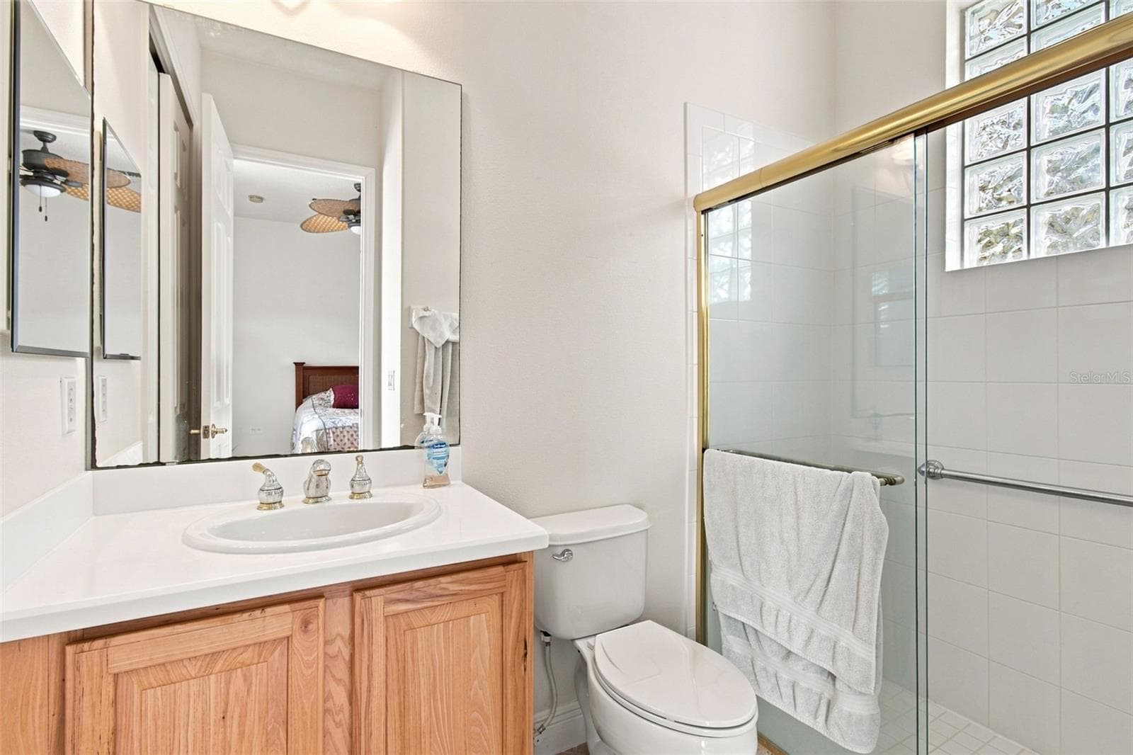 in-law suite bathroom with walk-in shower - 970 SAN RAPHAEL ST, POINCIANA