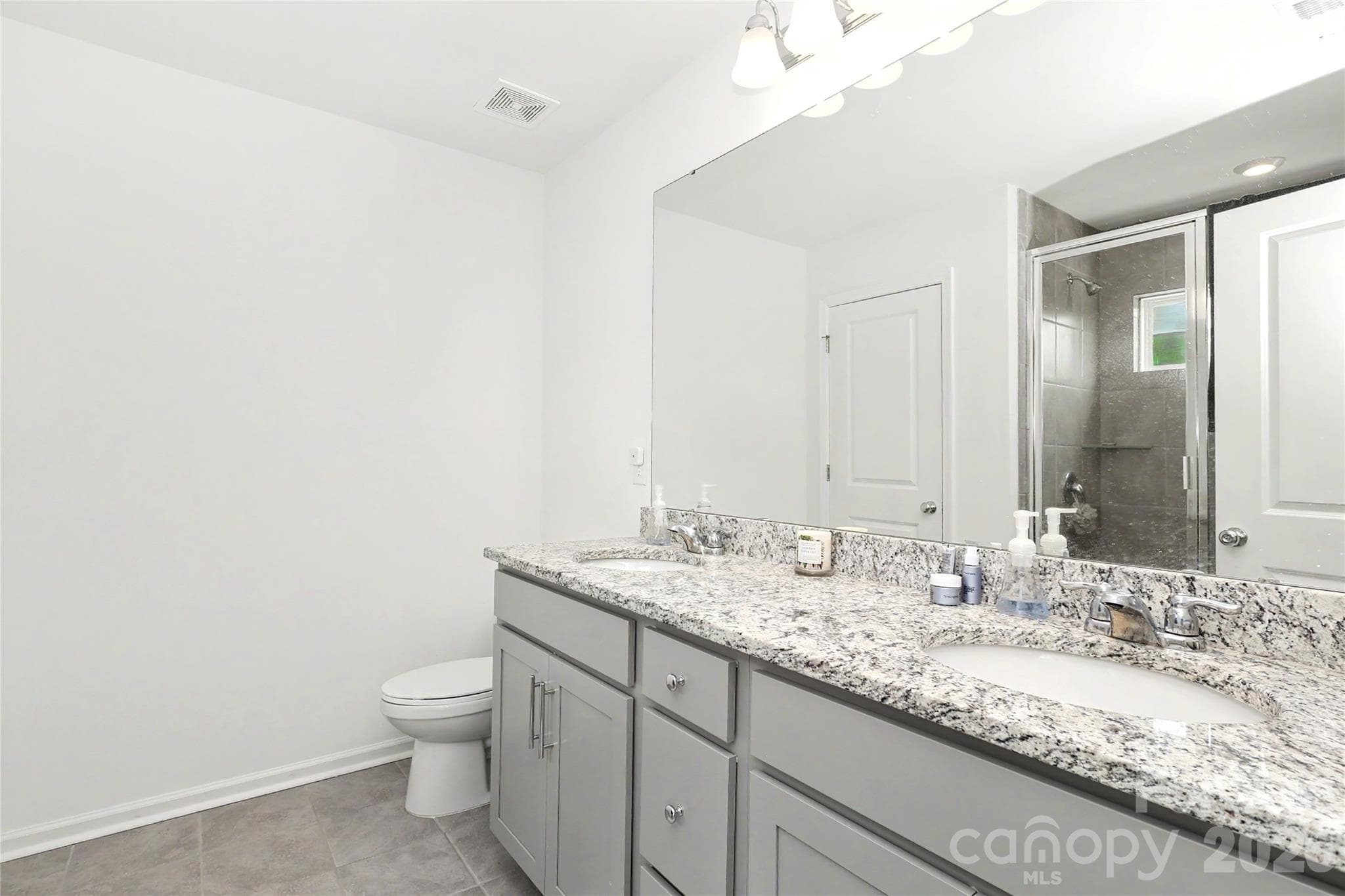 Single Family Residence at 11122 Glasden Road, Charlotte, photo 25 of 44