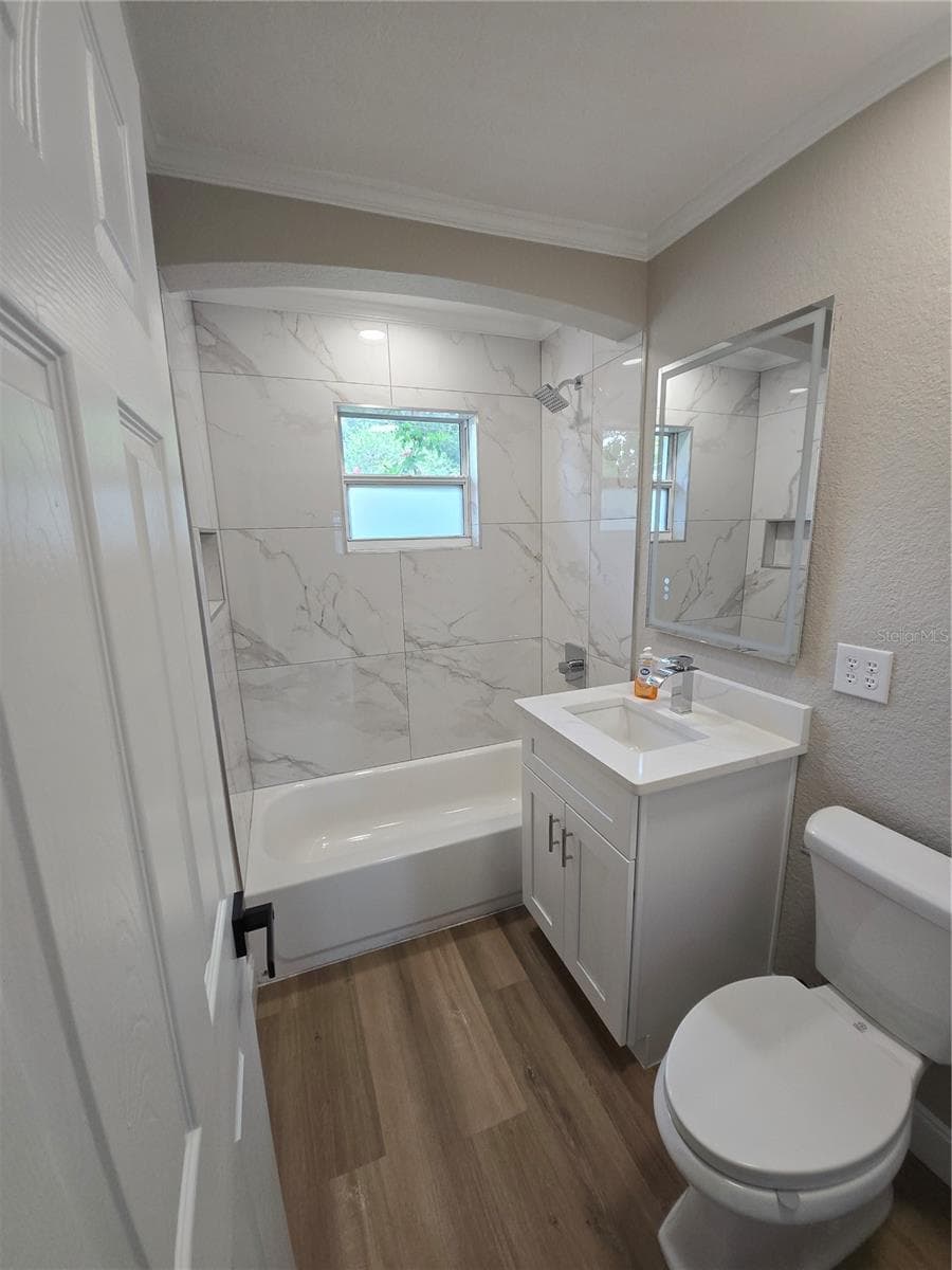 Guest bathroom. - 37406 VISTA DR, DADE CITY