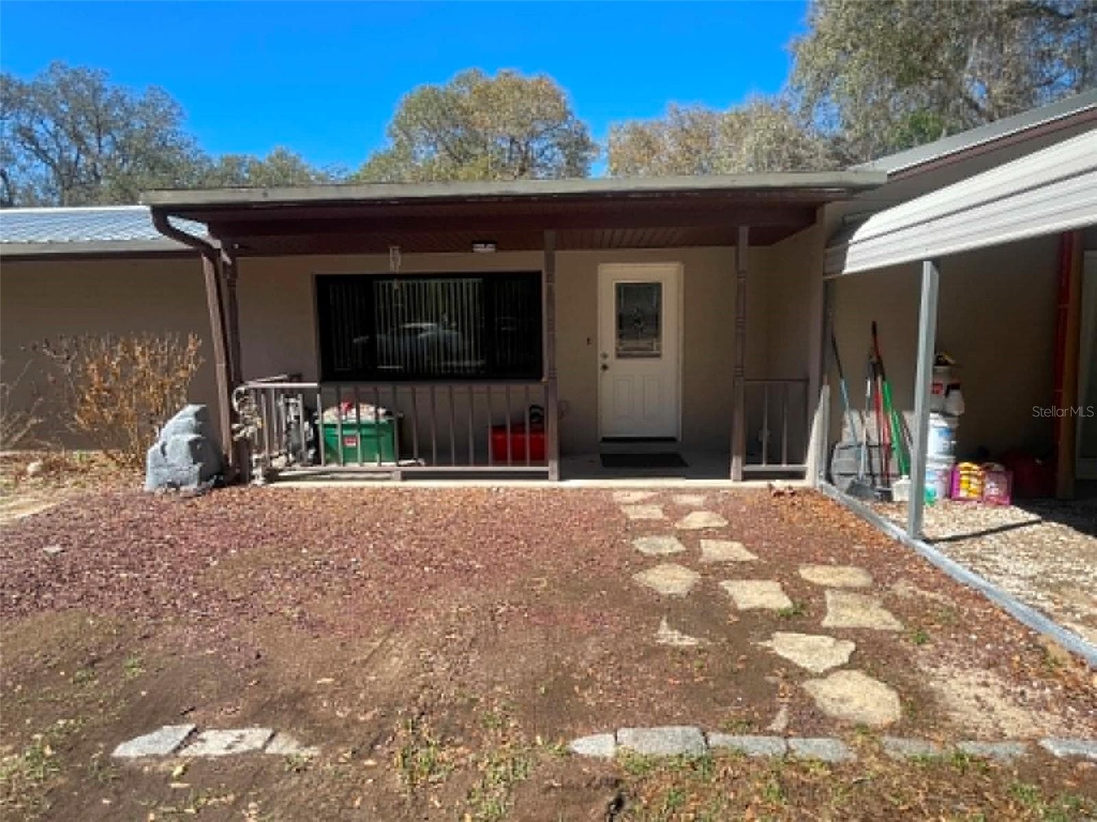 Single Family Residence at 17530 SE HIGHWAY 452, UMATILLA, photo 2 of 32