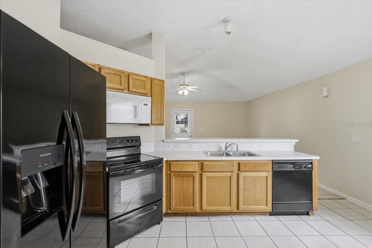 Single Family Residence at 3 LOUVET LN, PALM COAST, photo 20 of 95