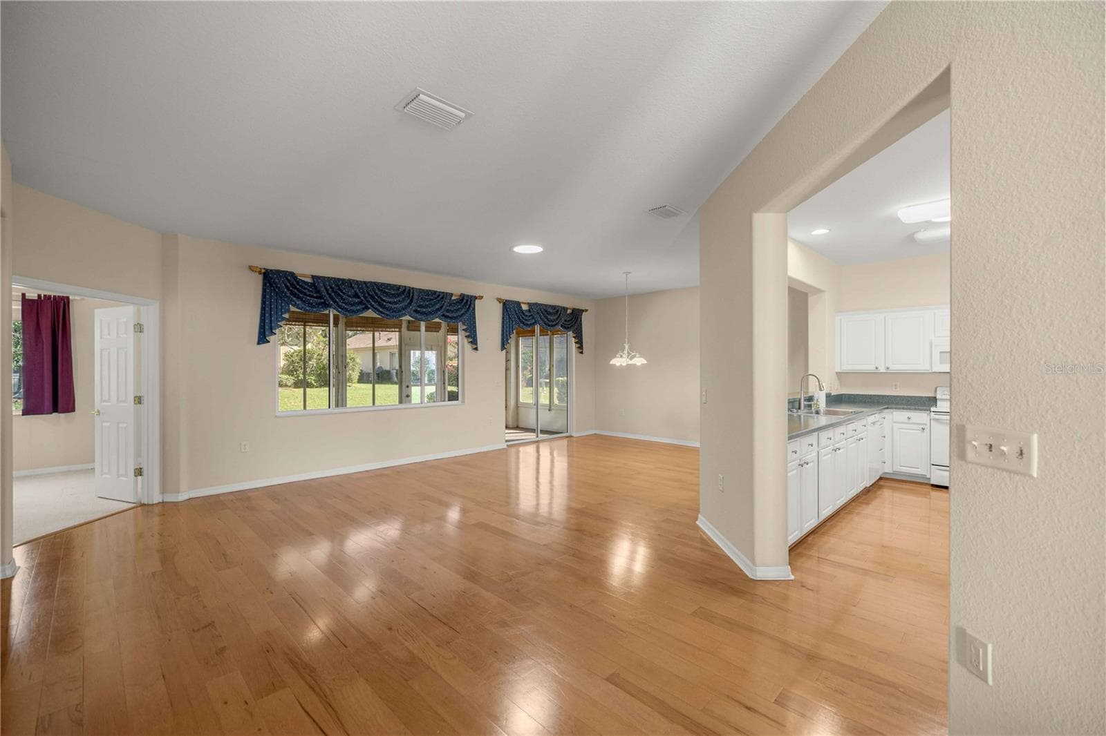 Single Family Residence at 9317 124TH PL, SUMMERFIELD, photo 10 of 44