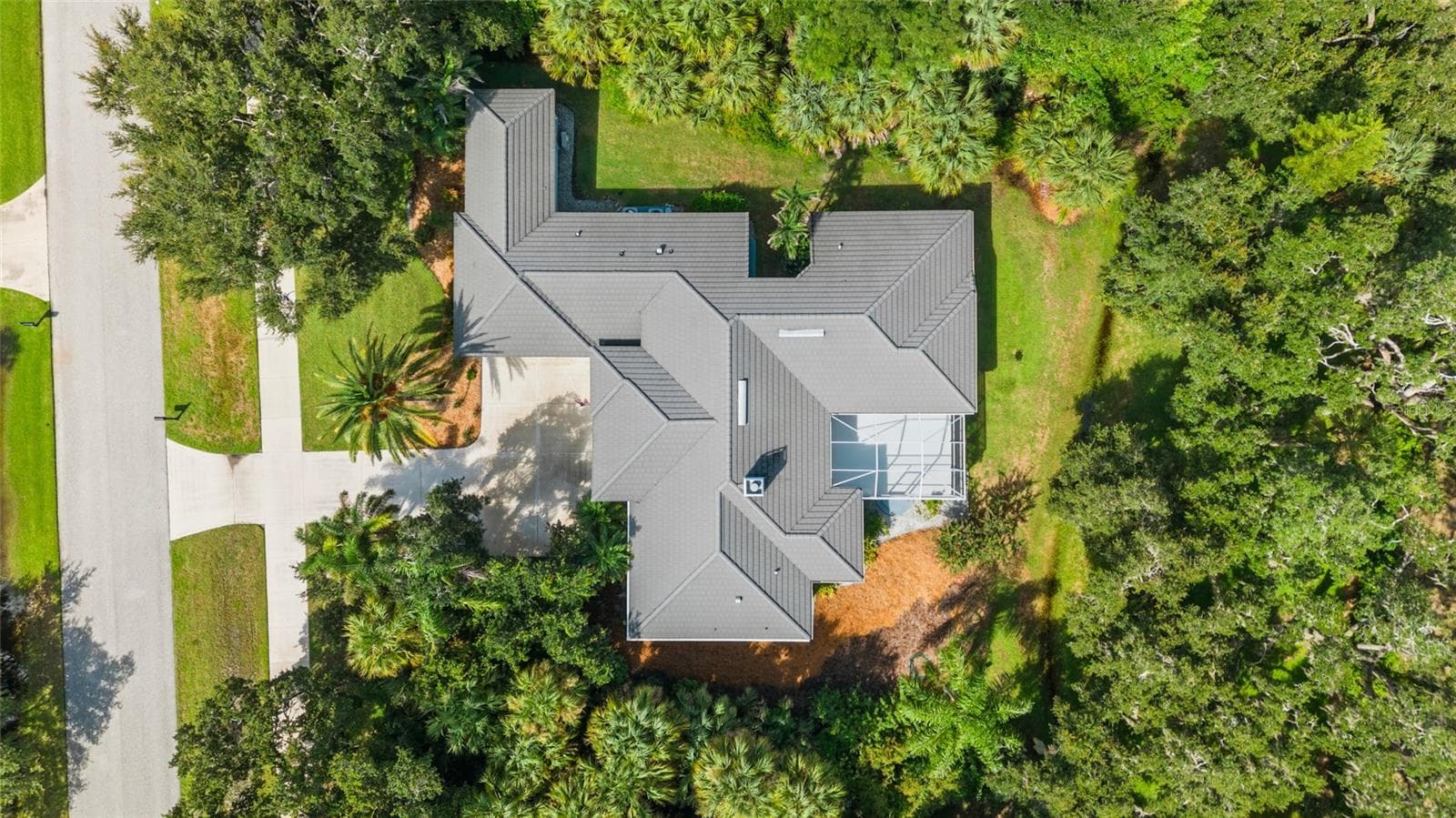 Single Family Residence at 2686 DICK WILSON DR, SARASOTA, photo 29 of 39