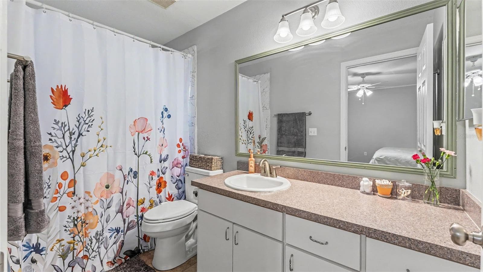 Single Family Residence at 5563 STARLING LOOP, LAKELAND, photo 14 of 39