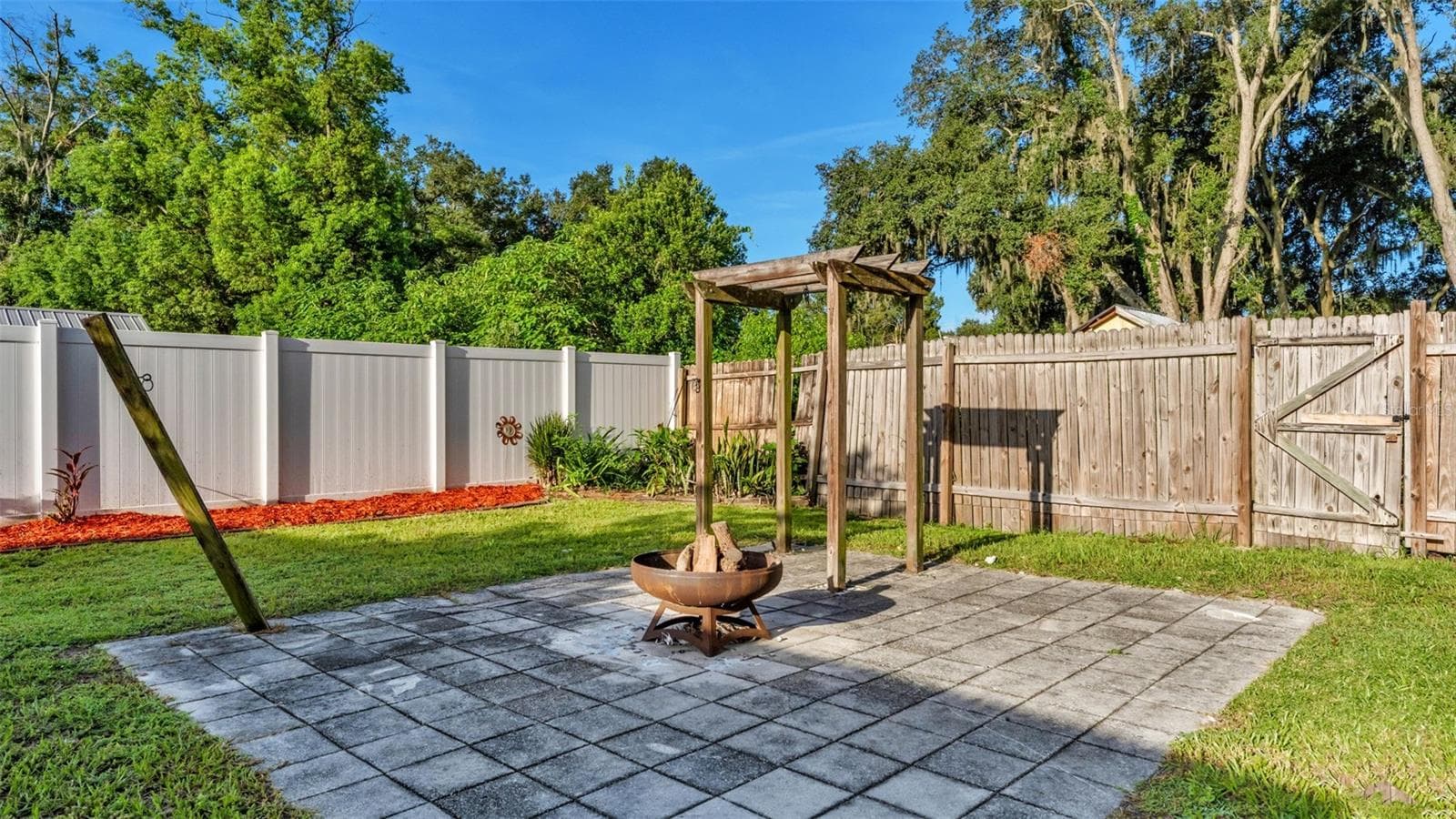 Single Family Residence at 5563 STARLING LOOP, LAKELAND, photo 27 of 39