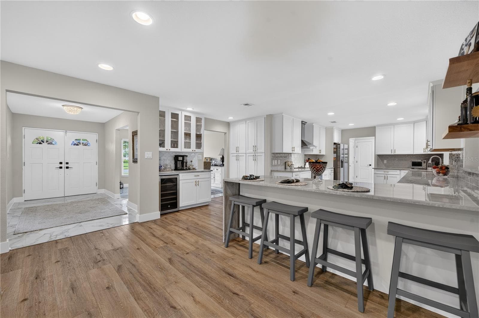 Single Family Residence at 165 LAKE DESTINY TRL, ALTAMONTE SPRINGS, photo 5 of 41