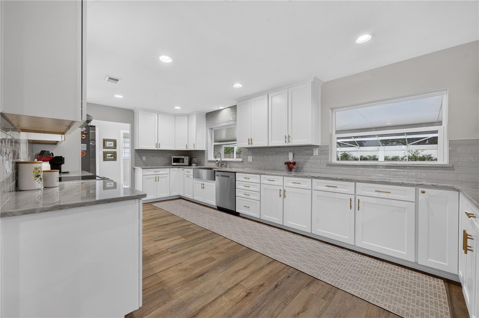 Single Family Residence at 165 LAKE DESTINY TRL, ALTAMONTE SPRINGS, photo 6 of 41