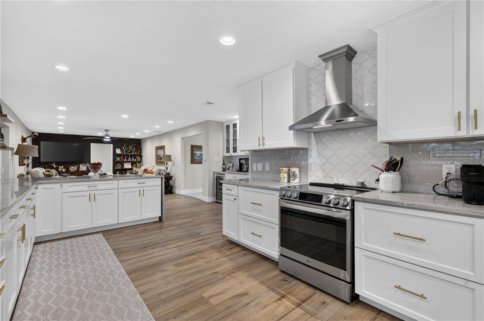 Single Family Residence at 165 LAKE DESTINY TRL, ALTAMONTE SPRINGS, photo 10 of 41
