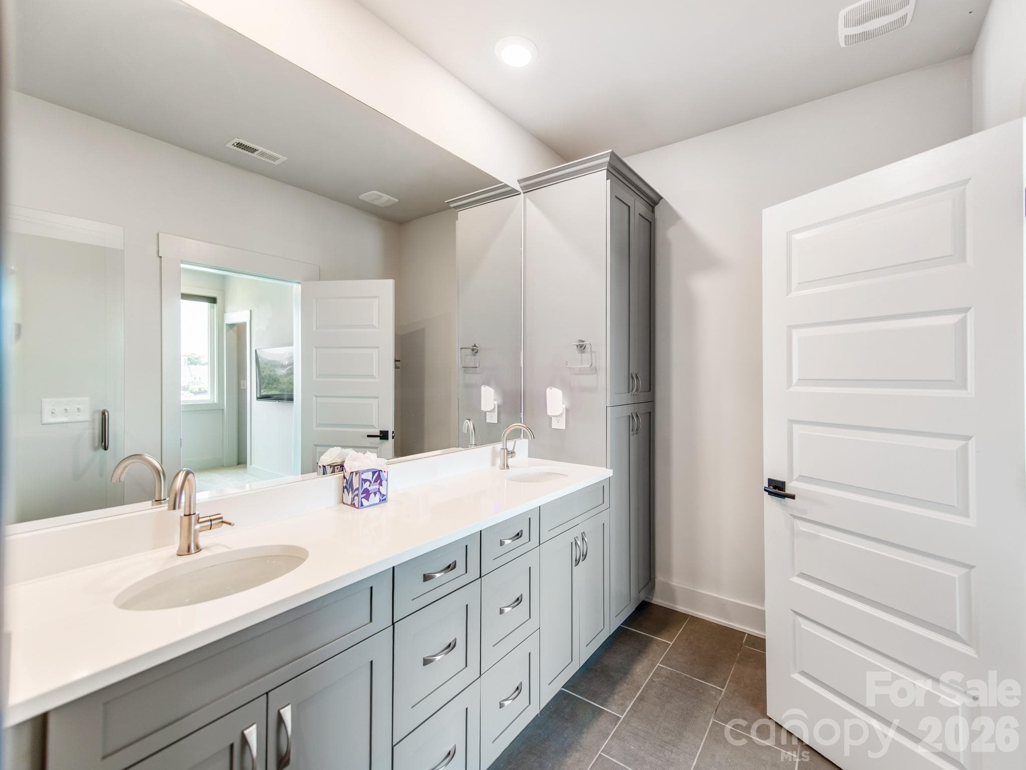 Townhouse at 931 Cityscape Drive, Charlotte, photo 24 of 39