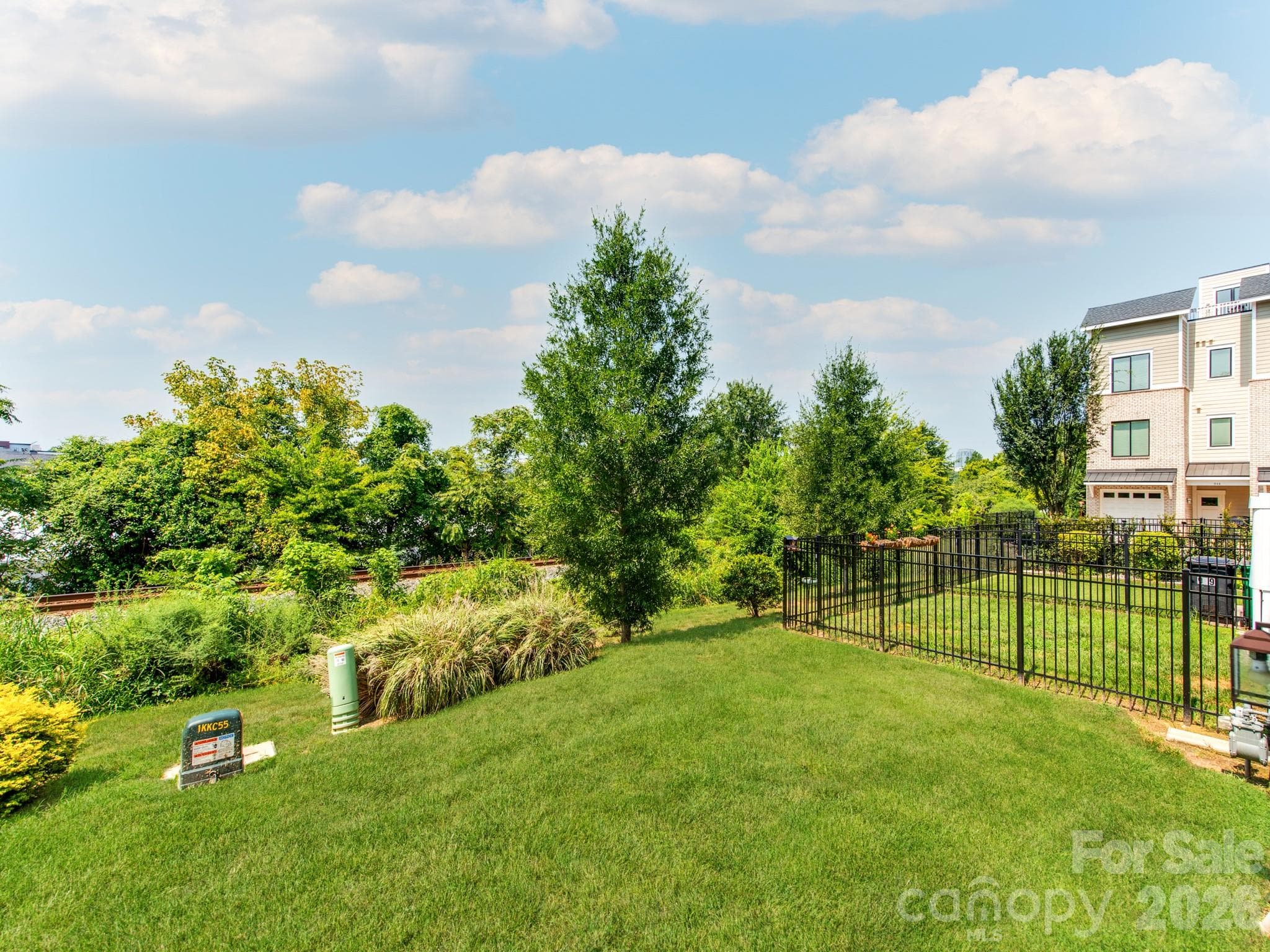 Townhouse at 931 Cityscape Drive, Charlotte, photo 33 of 39