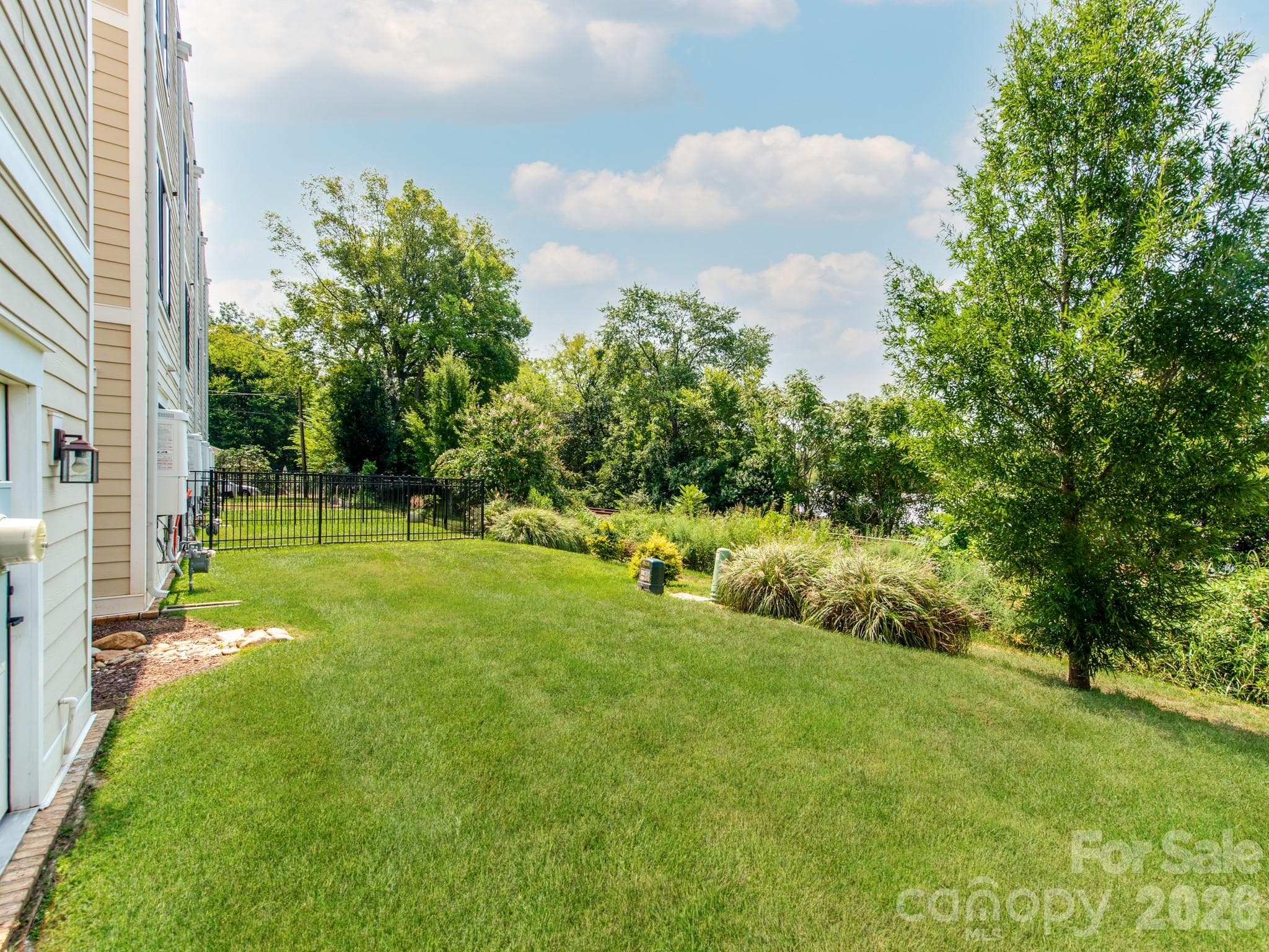 Townhouse at 931 Cityscape Drive, Charlotte, photo 34 of 39