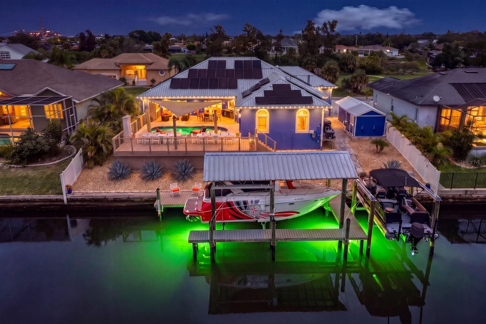 15 minute no-wake ride to the the open waters of Tampa Bay - 704 EAGLE LN, APOLLO BEACH