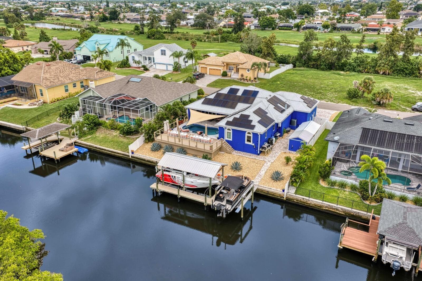 Additional canal views - 704 EAGLE LN, APOLLO BEACH