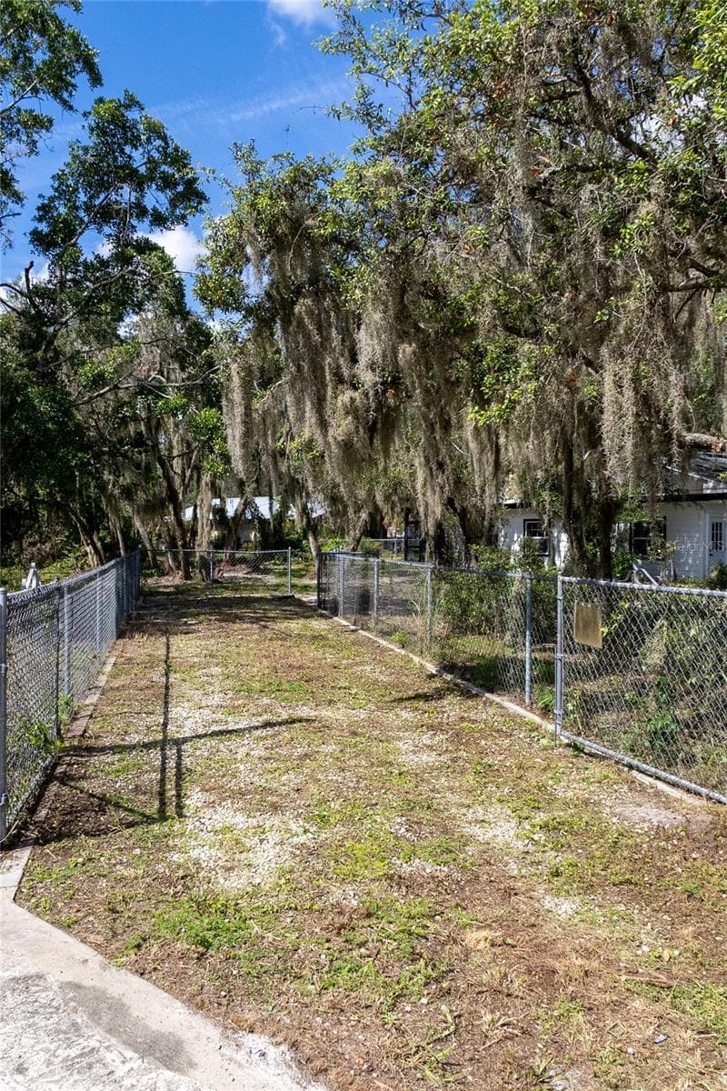 Single Family Residence at 4212 HOMEWOOD LN, LAKELAND, photo 51 of 59
