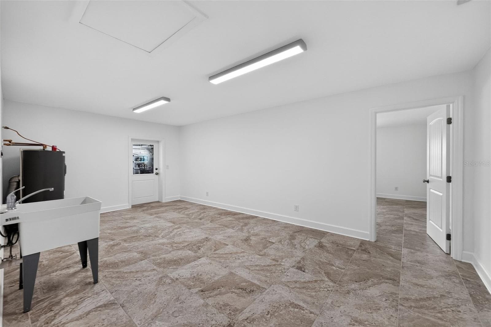 Laundry room - 200 S OXFORD DR, ENGLEWOOD