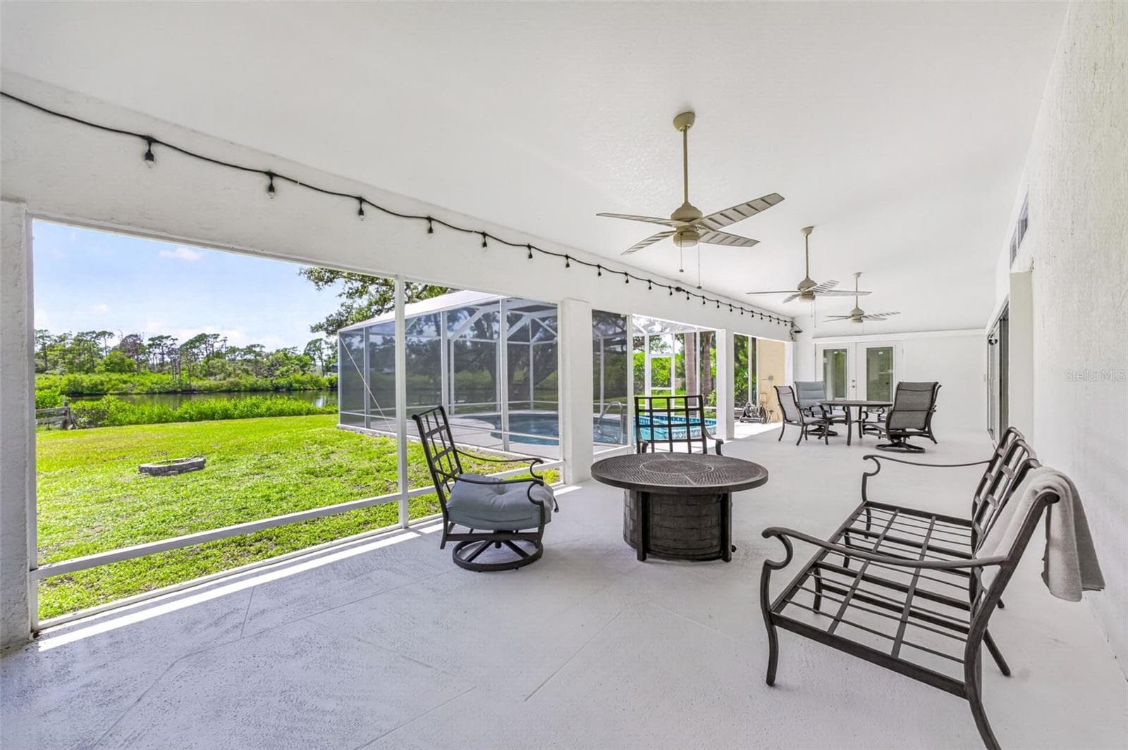 Lanai - 200 S OXFORD DR, ENGLEWOOD