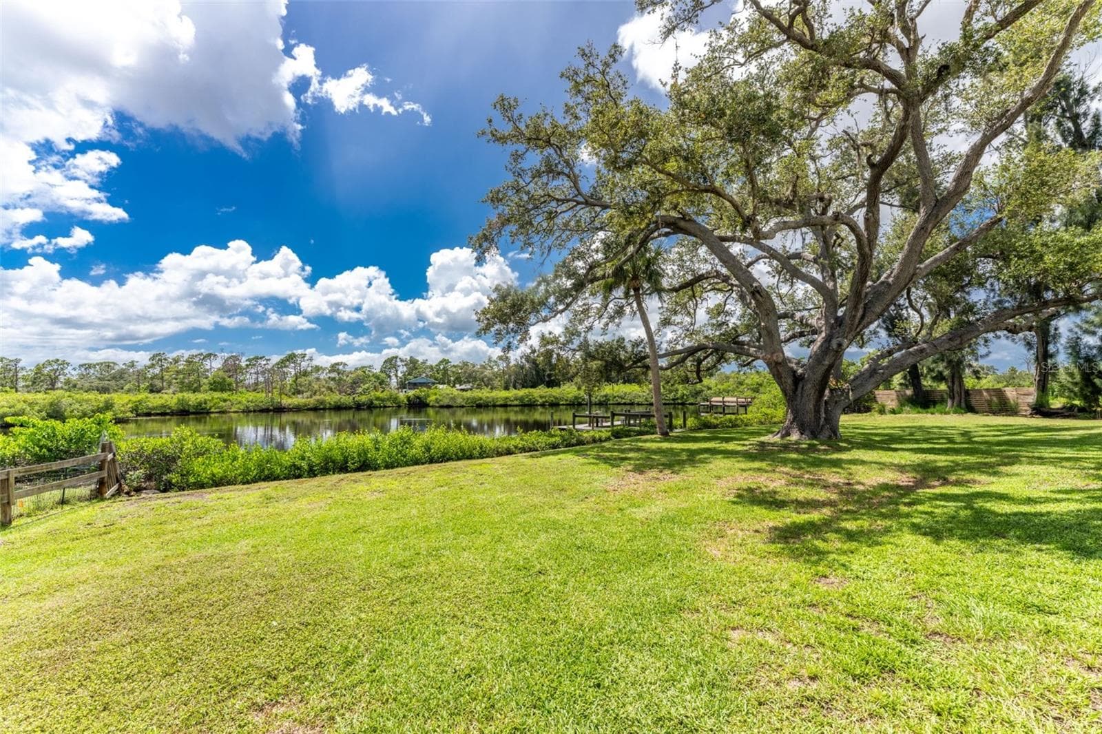 What a peaceful serene view! - 200 S OXFORD DR, ENGLEWOOD