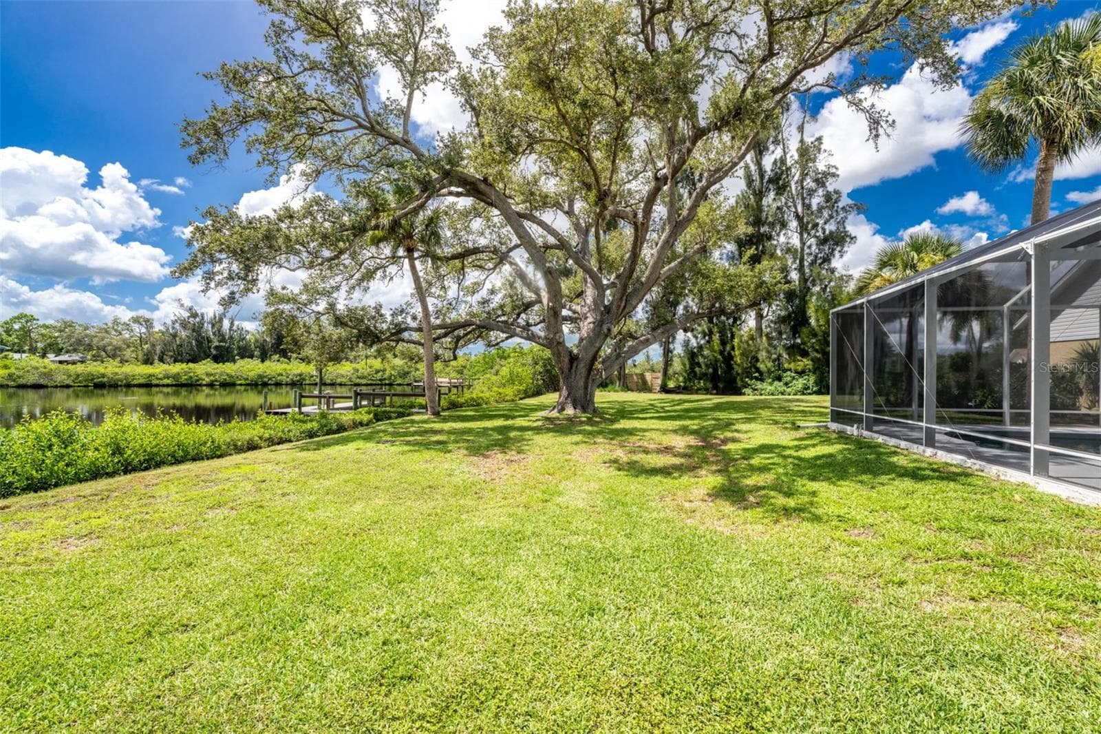 Gorgeous old oak trees are on the property! - 200 S OXFORD DR, ENGLEWOOD