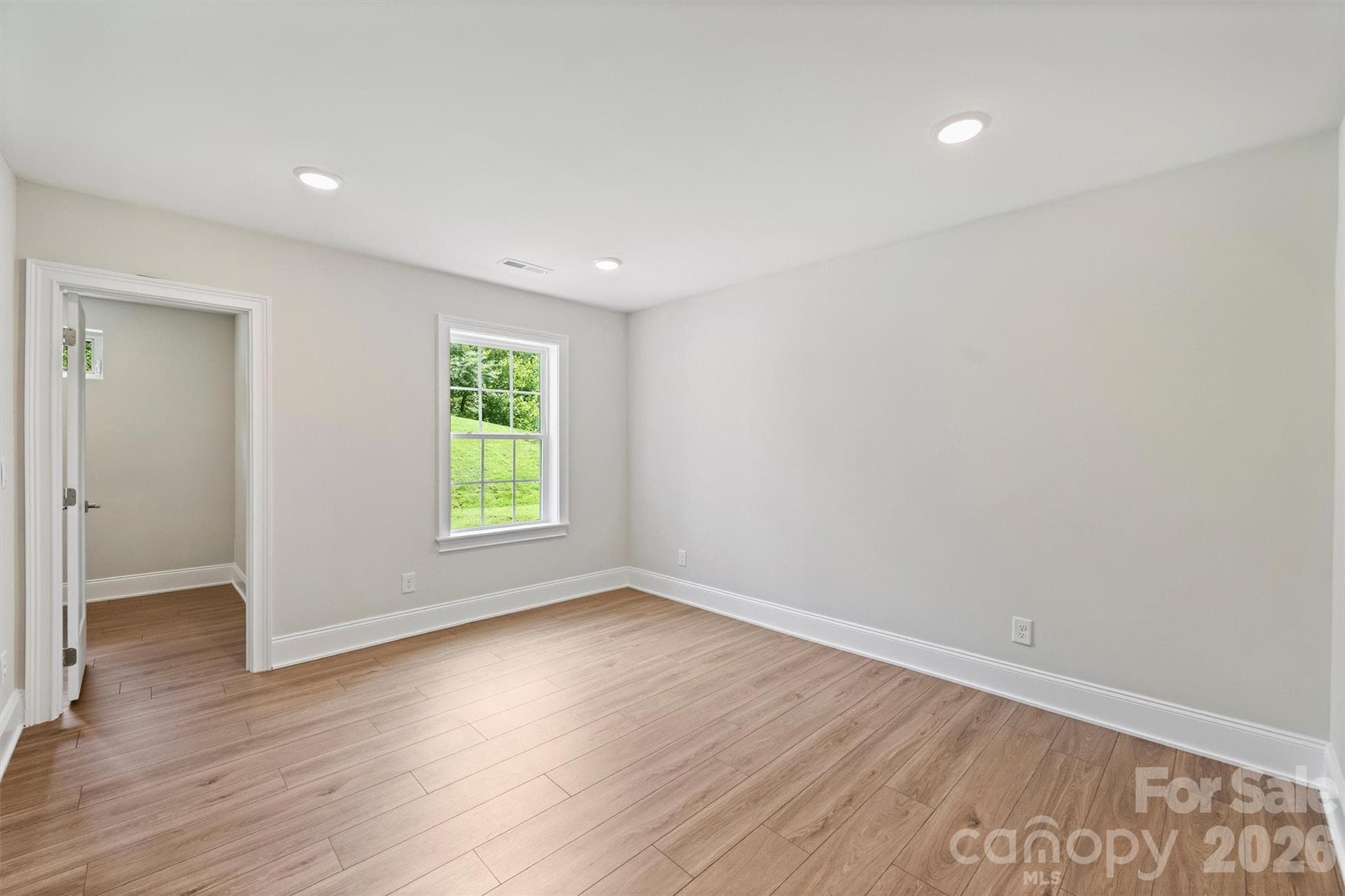 Single Family Residence at 10542 Sweethaven Lane, Harrisburg, photo 38 of 47