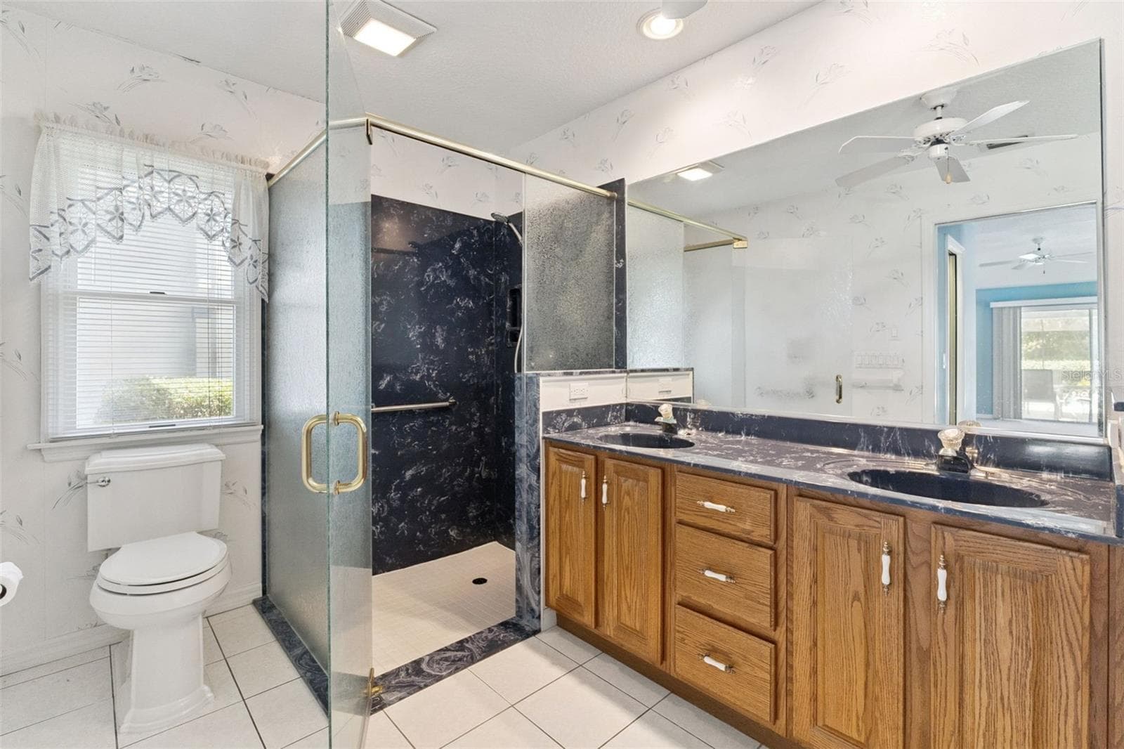 Primary Walk in Shower - 23 WELLSTREAM LN, PALM COAST