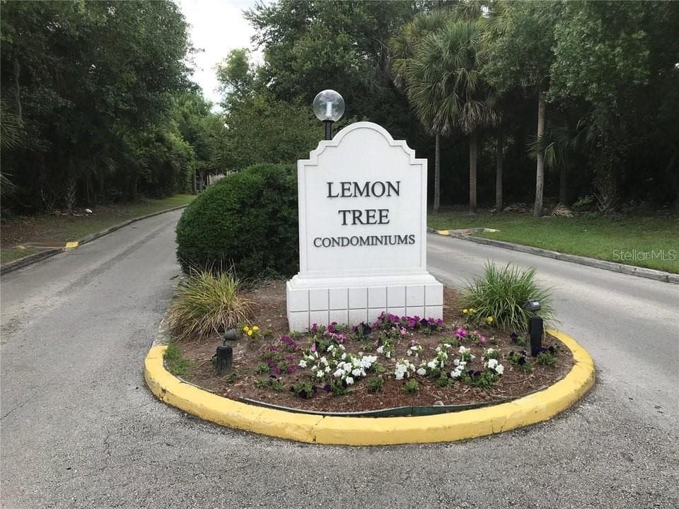 Condominium at 2512 LEMON TREE LN #3C, ORLANDO, photo 2 of 9