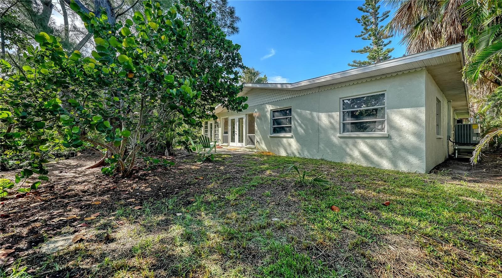 Single Family Residence at 120 HAMMOCK RD, ANNA MARIA, photo 9 of 72