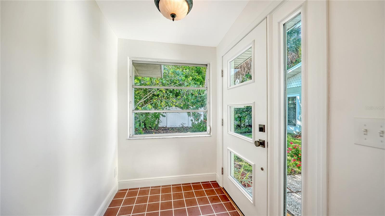 Foyer - 120 HAMMOCK RD, ANNA MARIA
