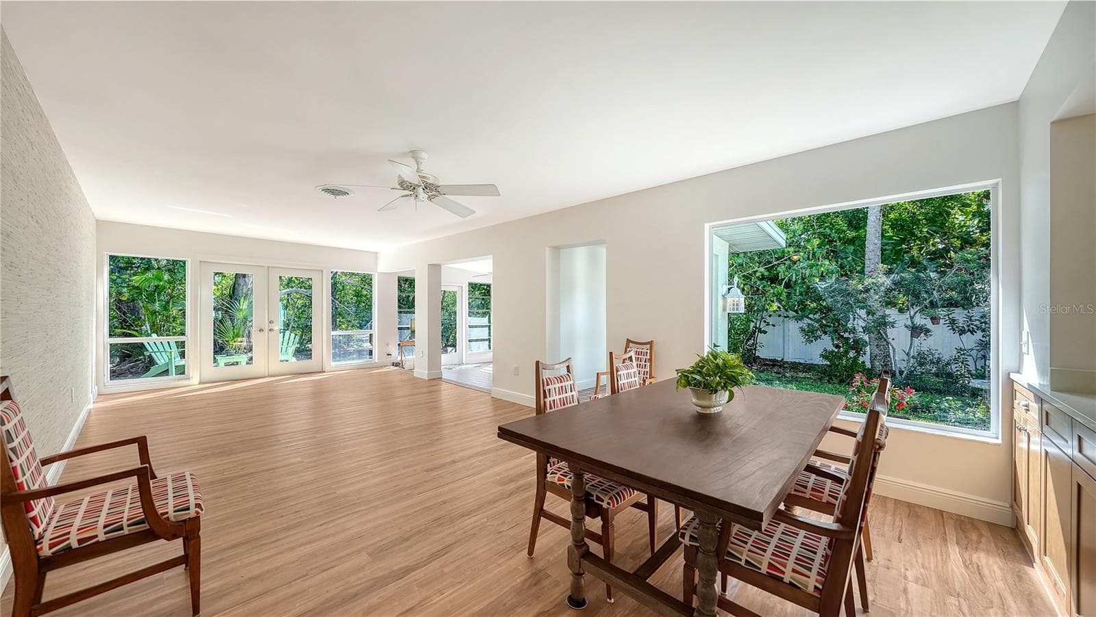 Living Area - 120 HAMMOCK RD, ANNA MARIA