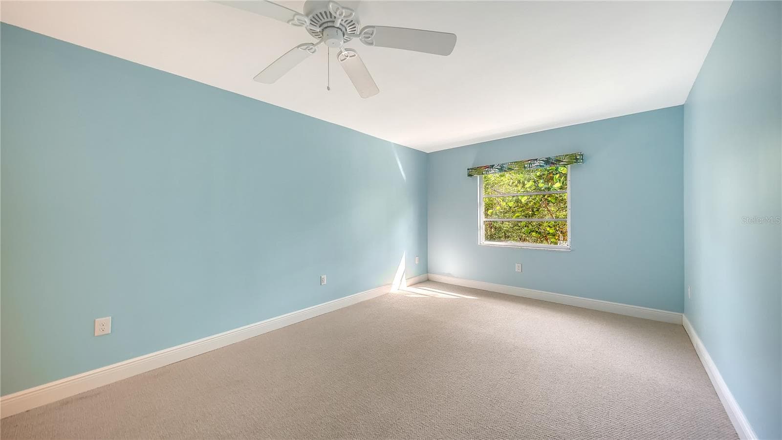Guest Room - 120 HAMMOCK RD, ANNA MARIA