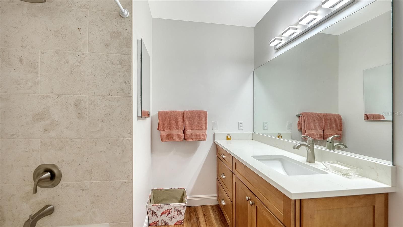 Primary Bathroom - 120 HAMMOCK RD, ANNA MARIA