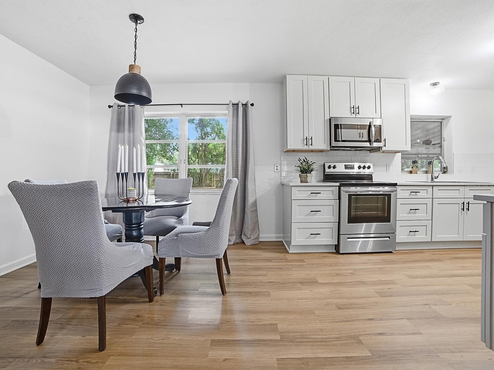 Single Family Residence at 2269 SOUTHLAND RD, MOUNT DORA, photo 8 of 42