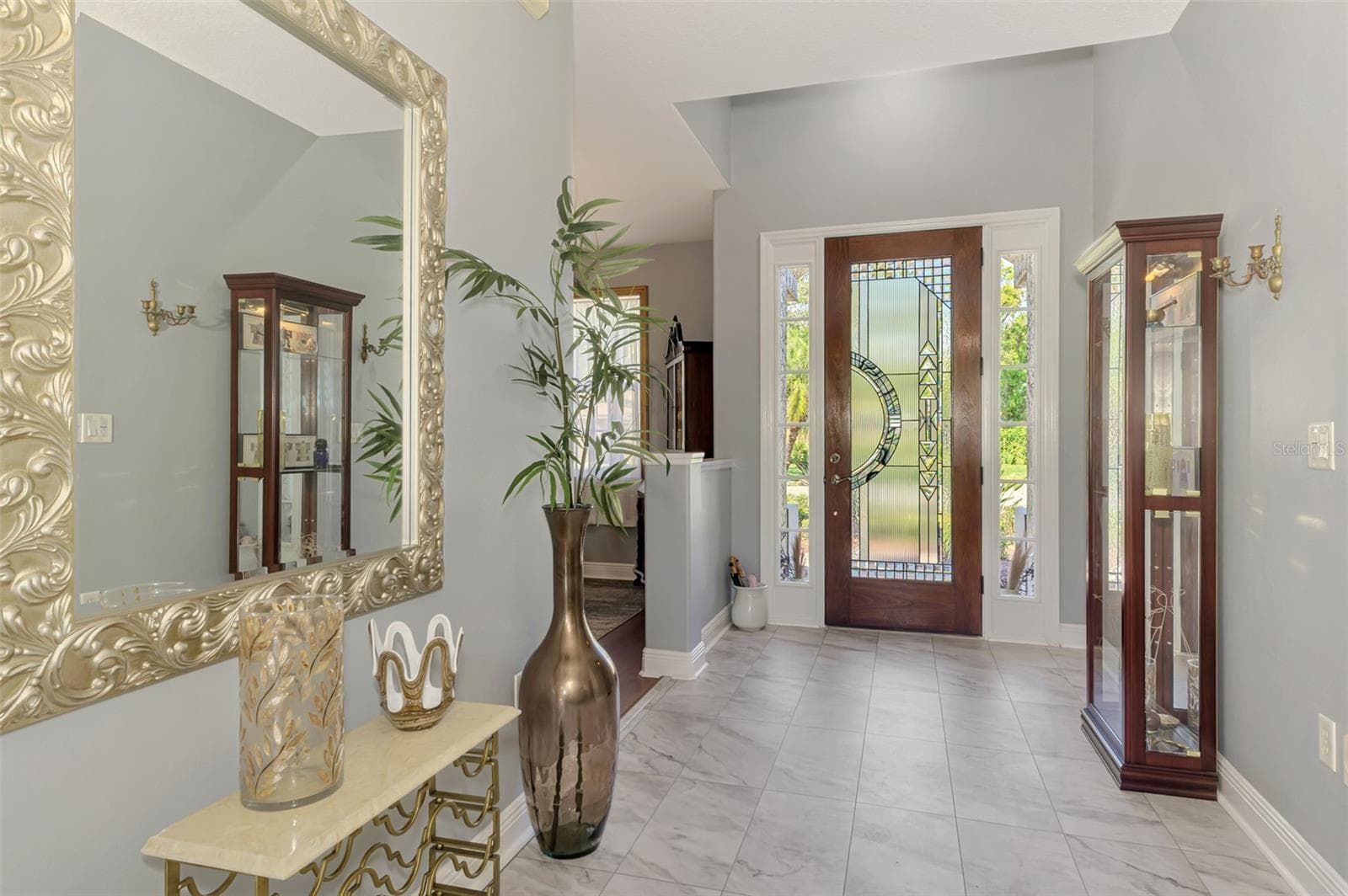 Single Family Residence at 107 WAYFOREST DR, VENICE, photo 11 of 73