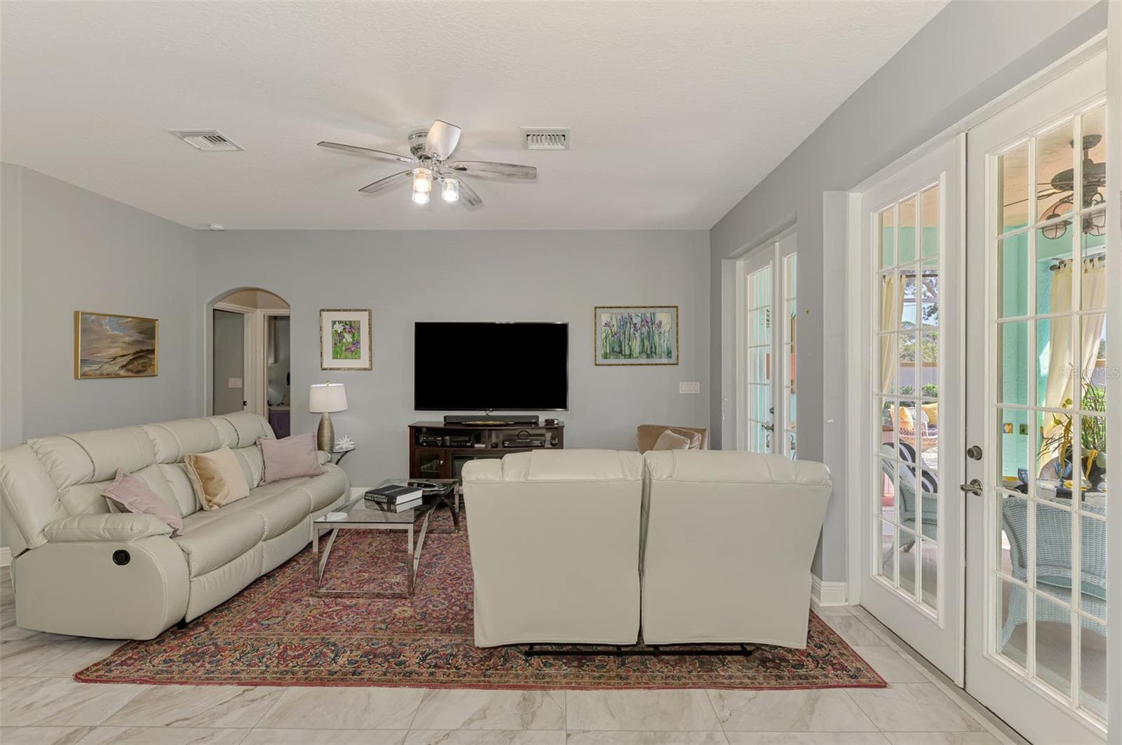 Single Family Residence at 107 WAYFOREST DR, VENICE, photo 21 of 73