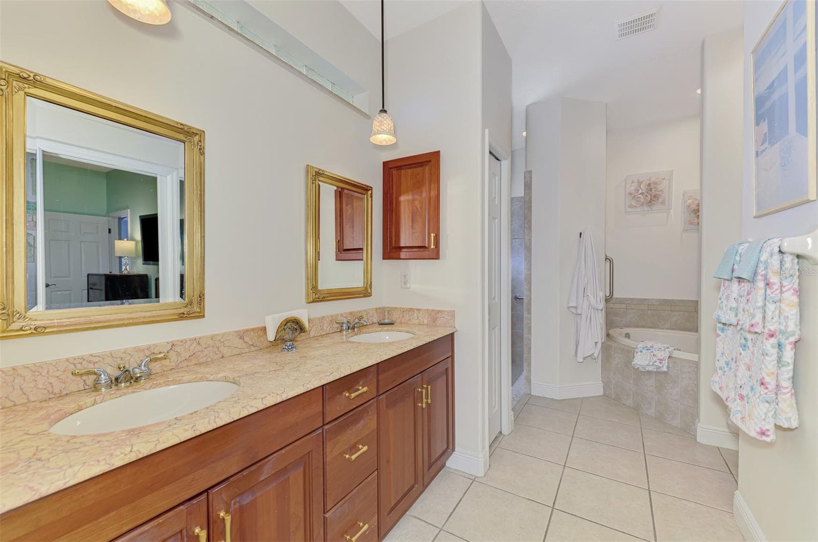 Primary bath - 107 WAYFOREST DR, VENICE