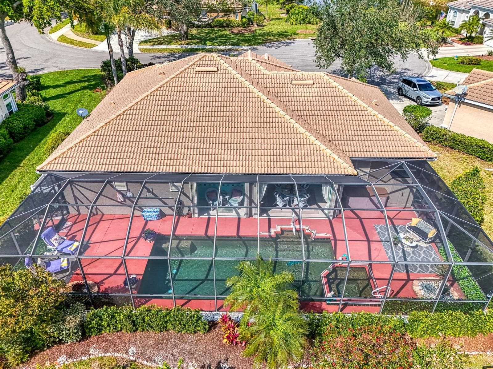 Amazing! - 107 WAYFOREST DR, VENICE