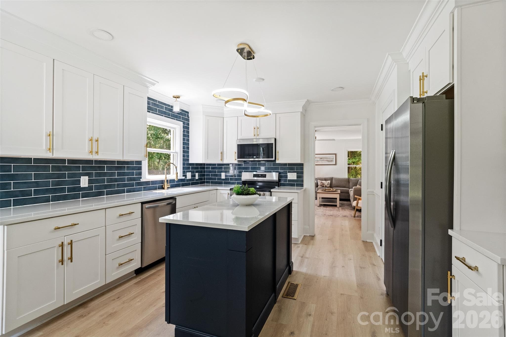 Single Family Residence at 690 Knighton Hill Road, Rock Hill, photo 6 of 35