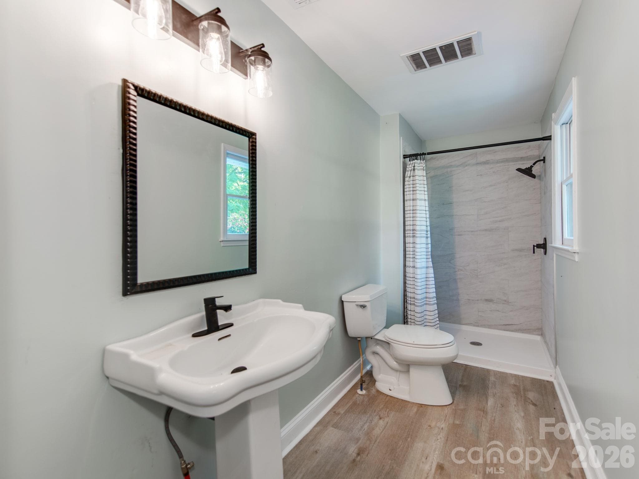 Primary Bathroom - 3072 Bethany Street, Claremont