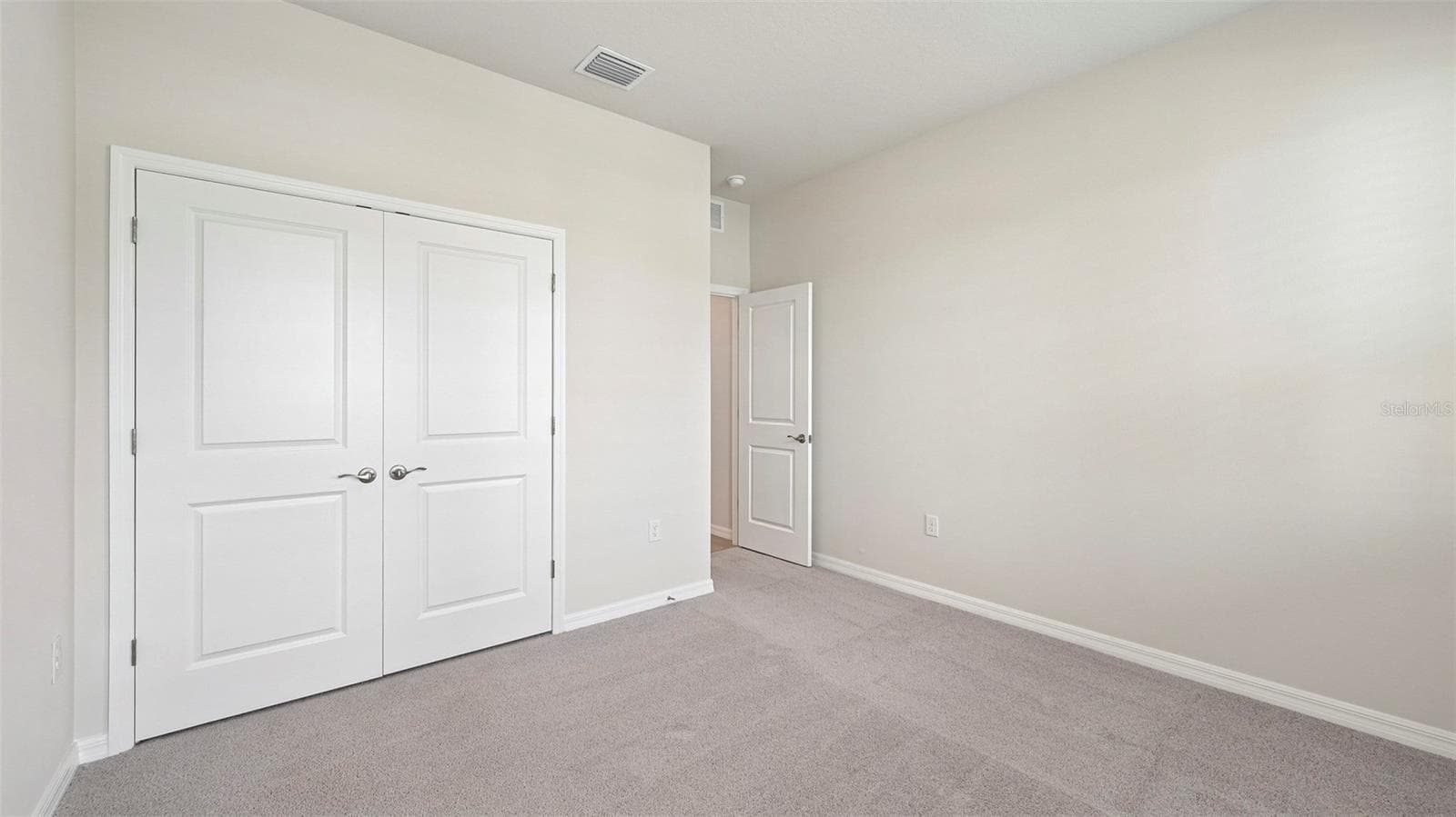 Single Family Residence at 18112 TAVERNSIDE TRL, LAKEWOOD RANCH, photo 20 of 54