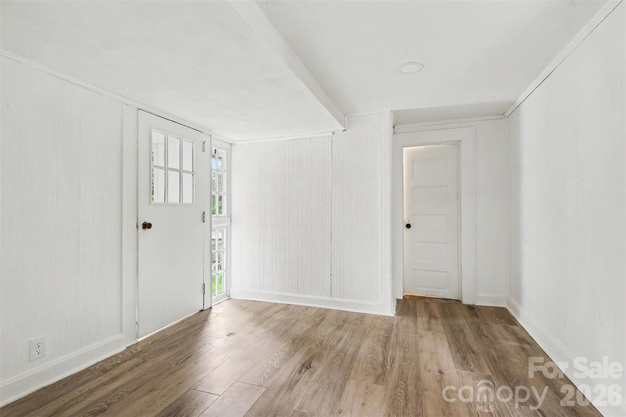 Single Family Residence at 1306 Forrest Street, High Point, photo 14 of 28