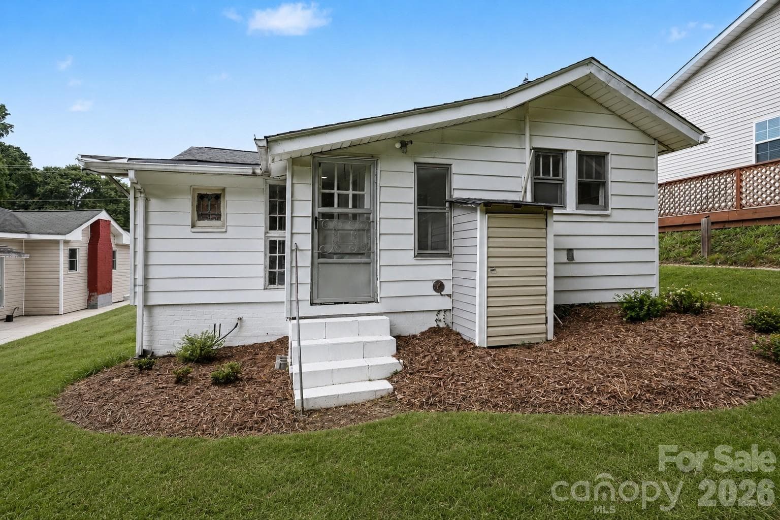 Single Family Residence at 1306 Forrest Street, High Point, photo 25 of 28
