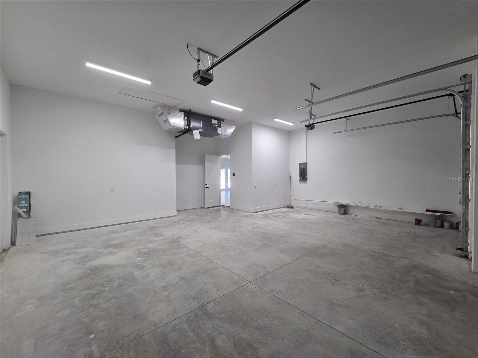 Oversized Garage - 5223 BALMOR TER, NORTH PORT