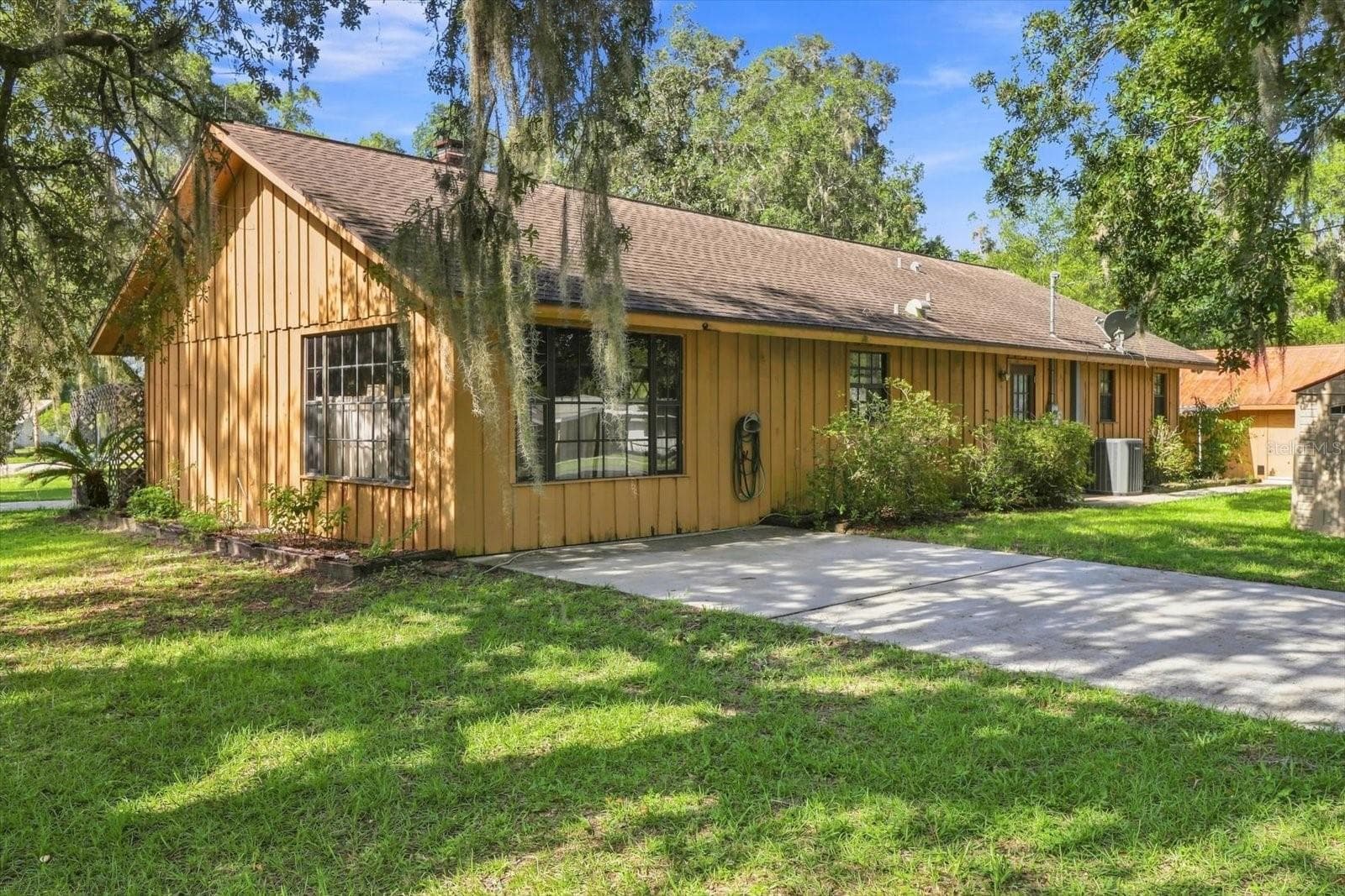 Single Family Residence at 4553 E SHOREWOOD DR, HERNANDO, photo 13 of 44