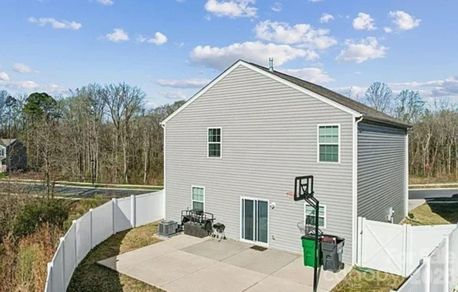 Single Family Residence at 2106 Prospect Creek Way, Charlotte, photo 2 of 12