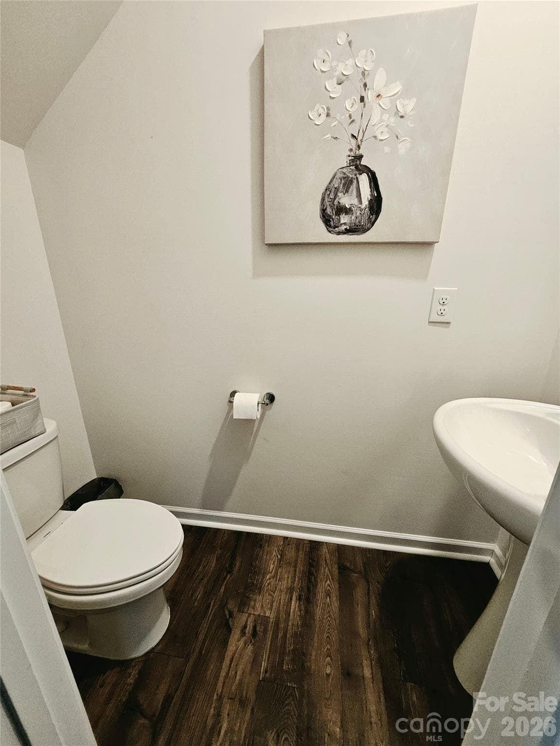 Single Family Residence at 2106 Prospect Creek Way, Charlotte, photo 8 of 12