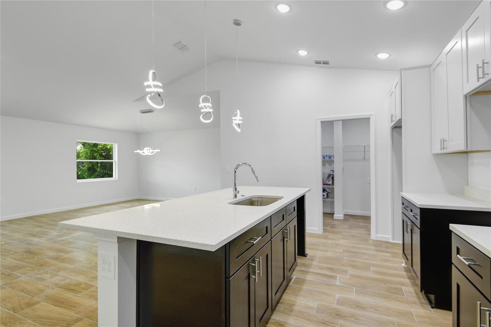 Single Family Residence at 224 GLADIOLA CT, POINCIANA, photo 8 of 23